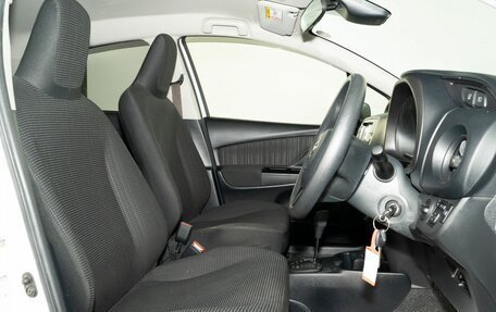 Toyota Vitz, 2018 год, 1 045 000 рублей, 5 фотография
