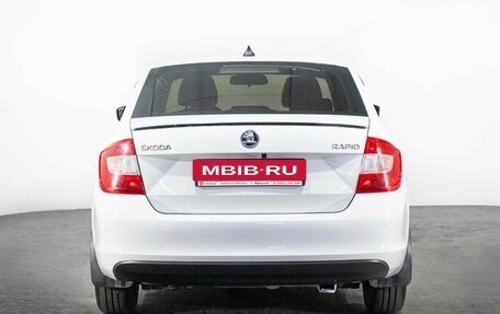 Skoda Rapid I, 2015 год, 999 000 рублей, 4 фотография