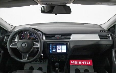 Skoda Rapid I, 2015 год, 999 000 рублей, 8 фотография