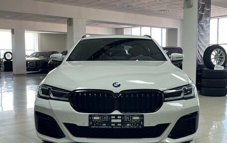 BMW 5 серия, 2021 год, 4 499 000 рублей, 2 фотография