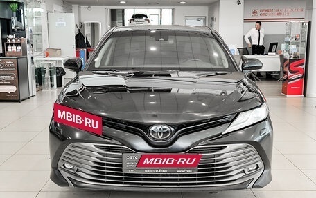 Toyota Camry, 2020 год, 2 940 000 рублей, 2 фотография