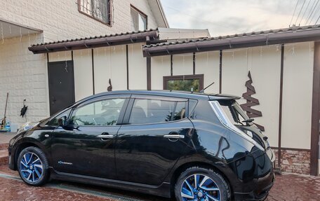 Nissan Leaf I, 2016 год, 799 000 рублей, 2 фотография