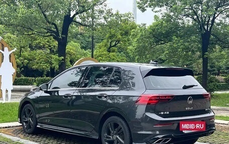 Volkswagen Golf VIII, 2021 год, 1 951 000 рублей, 2 фотография