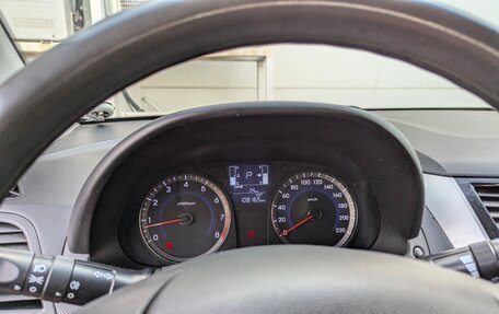 Hyundai Solaris II рестайлинг, 2014 год, 1 050 000 рублей, 19 фотография