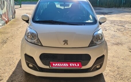 Peugeot 107 I рестайлинг, 2014 год, 700 000 рублей, 1 фотография