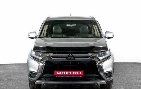 Mitsubishi Outlander III рестайлинг 3, 2015 год, 2 110 000 рублей, 2 фотография