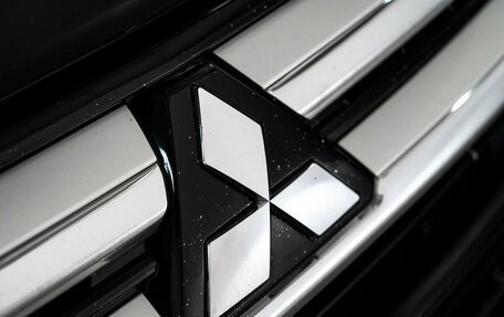 Mitsubishi Outlander III рестайлинг 3, 2015 год, 2 110 000 рублей, 21 фотография