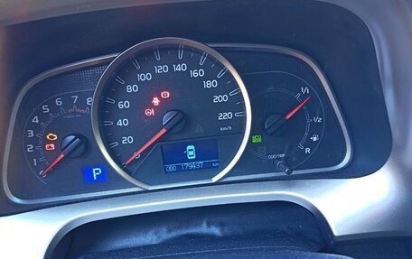 Toyota RAV4, 2015 год, 1 880 000 рублей, 12 фотография