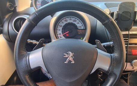 Peugeot 107 I рестайлинг, 2014 год, 700 000 рублей, 9 фотография