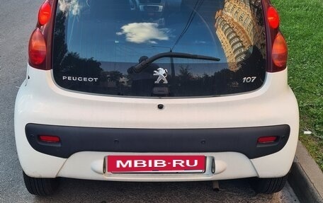 Peugeot 107 I рестайлинг, 2014 год, 700 000 рублей, 5 фотография