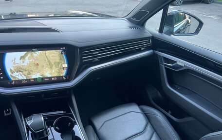 Volkswagen Touareg III, 2019 год, 5 875 000 рублей, 20 фотография