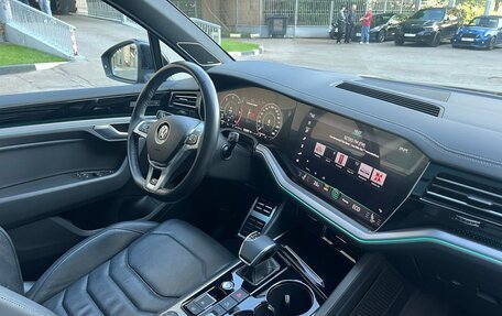 Volkswagen Touareg III, 2019 год, 5 875 000 рублей, 19 фотография