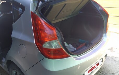 Hyundai Solaris II рестайлинг, 2012 год, 800 000 рублей, 7 фотография