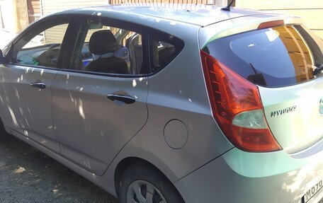 Hyundai Solaris II рестайлинг, 2012 год, 800 000 рублей, 8 фотография