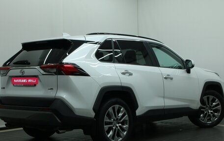 Toyota RAV4, 2020 год, 3 990 000 рублей, 3 фотография