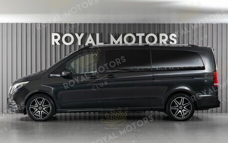 Mercedes-Benz V-Класс, 2021 год, 7 350 000 рублей, 3 фотография