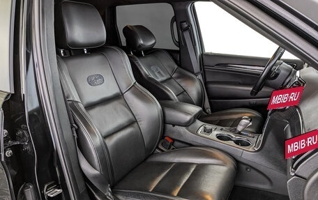 Jeep Grand Cherokee, 2021 год, 5 000 000 рублей, 24 фотография