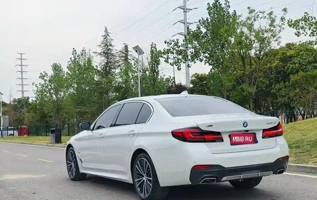BMW 5 серия, 2022 год, 4 190 000 рублей, 2 фотография