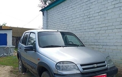 Chevrolet Niva I рестайлинг, 2003 год, 150 000 рублей, 1 фотография