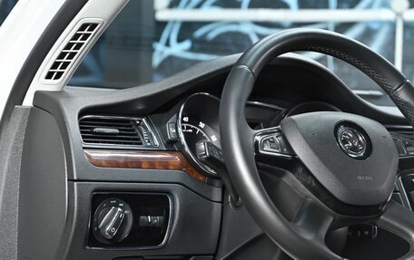 Skoda Superb III рестайлинг, 2014 год, 1 095 000 рублей, 8 фотография