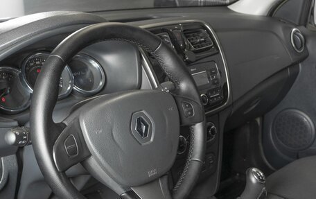 Renault Sandero II рестайлинг, 2017 год, 830 000 рублей, 3 фотография