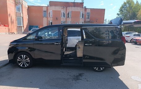 Toyota Alphard III, 2021 год, 5 300 000 рублей, 14 фотография