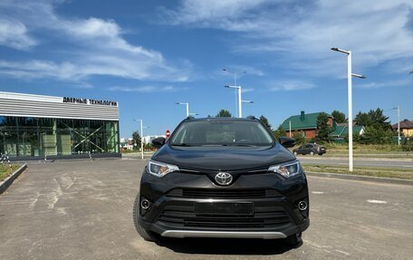 Toyota RAV4, 2016 год, 2 300 000 рублей, 4 фотография