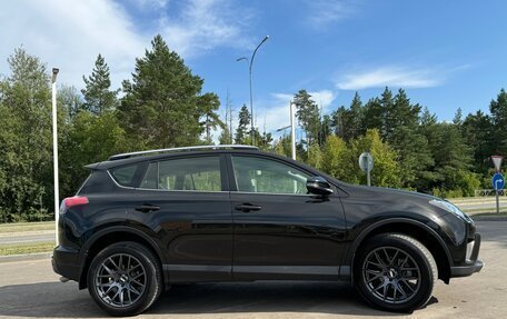 Toyota RAV4, 2016 год, 2 300 000 рублей, 5 фотография