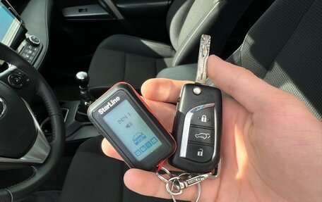 Toyota RAV4, 2016 год, 2 300 000 рублей, 13 фотография