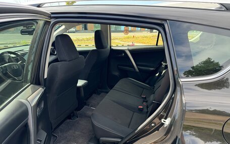 Toyota RAV4, 2016 год, 2 300 000 рублей, 18 фотография