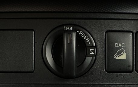 Toyota Land Cruiser Prado 150 рестайлинг 2, 2010 год, 2 699 000 рублей, 17 фотография