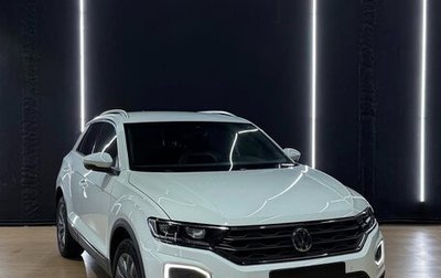 Volkswagen T-Roc I, 2022 год, 1 890 000 рублей, 1 фотография