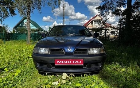 Mitsubishi Carisma I, 2002 год, 285 000 рублей, 1 фотография