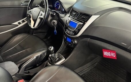 Hyundai Solaris II рестайлинг, 2013 год, 950 000 рублей, 6 фотография