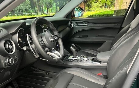Alfa Romeo Stelvio, 2021 год, 3 590 000 рублей, 6 фотография