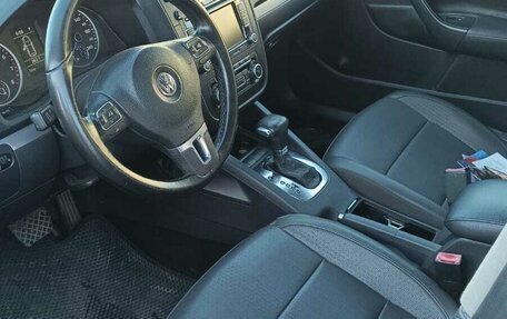 Volkswagen Jetta VI, 2010 год, 370 000 рублей, 4 фотография