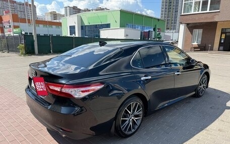 Toyota Camry, 2022 год, 2 750 000 рублей, 6 фотография