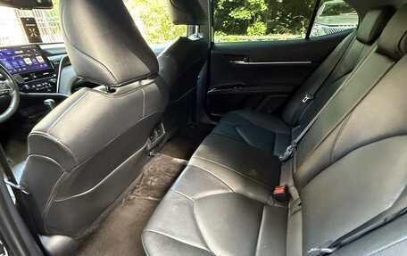 Toyota Camry, 2022 год, 2 750 000 рублей, 26 фотография