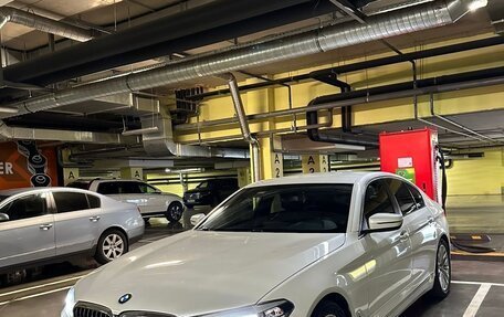 BMW 5 серия, 2017 год, 2 860 000 рублей, 2 фотография