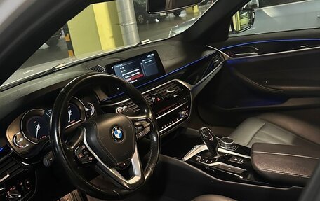 BMW 5 серия, 2017 год, 2 860 000 рублей, 11 фотография