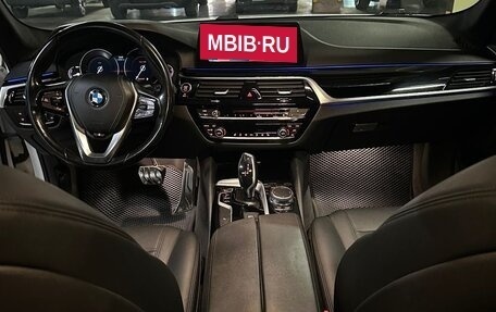 BMW 5 серия, 2017 год, 2 860 000 рублей, 12 фотография