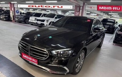 Mercedes-Benz E-Класс, 2022 год, 4 400 000 рублей, 1 фотография
