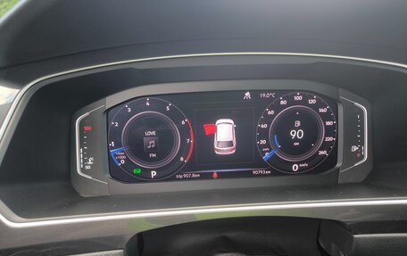 Volkswagen Tiguan II, 2020 год, 1 450 000 рублей, 11 фотография