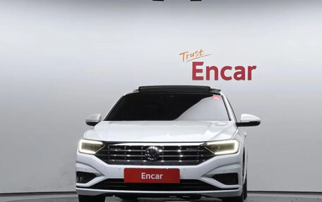Volkswagen Jetta VII, 2021 год, 2 100 000 рублей, 2 фотография