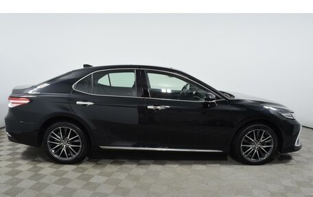Toyota Camry, 2023 год, 3 990 000 рублей, 4 фотография