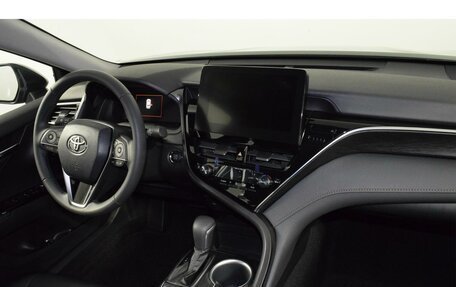 Toyota Camry, 2023 год, 3 990 000 рублей, 11 фотография