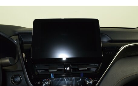 Toyota Camry, 2023 год, 3 990 000 рублей, 15 фотография