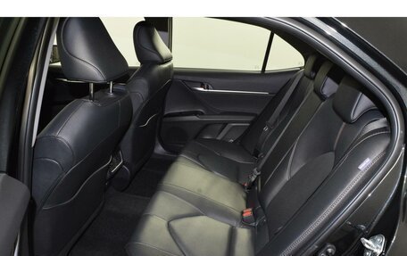 Toyota Camry, 2023 год, 3 990 000 рублей, 12 фотография