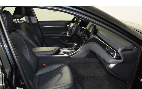 Toyota Camry, 2023 год, 3 990 000 рублей, 19 фотография
