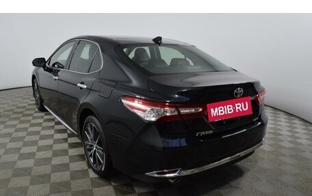 Toyota Camry, 2023 год, 3 990 000 рублей, 7 фотография